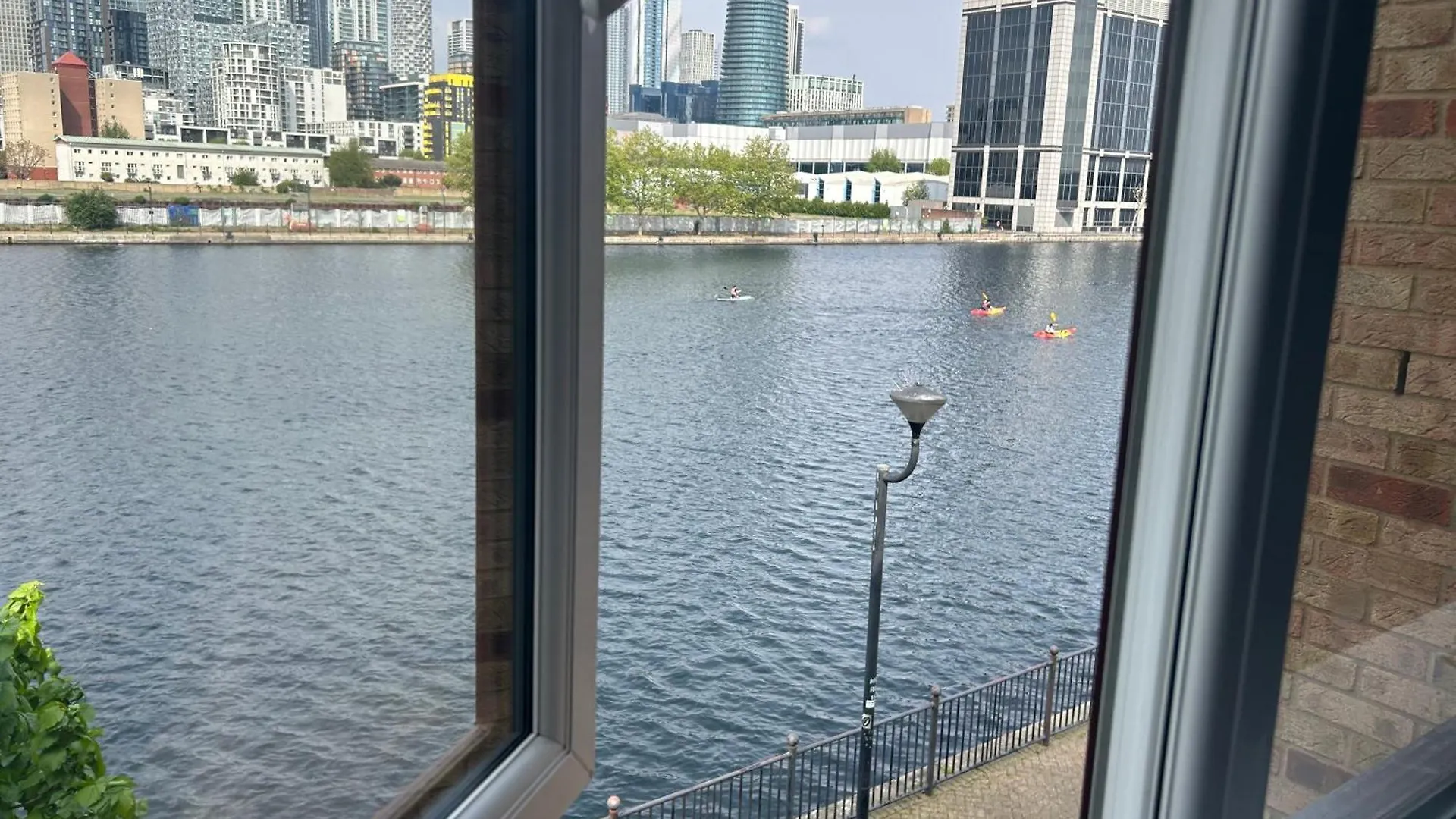 Beautiful View Apartment Near Canary Wharf Londra Birleşik Krallık